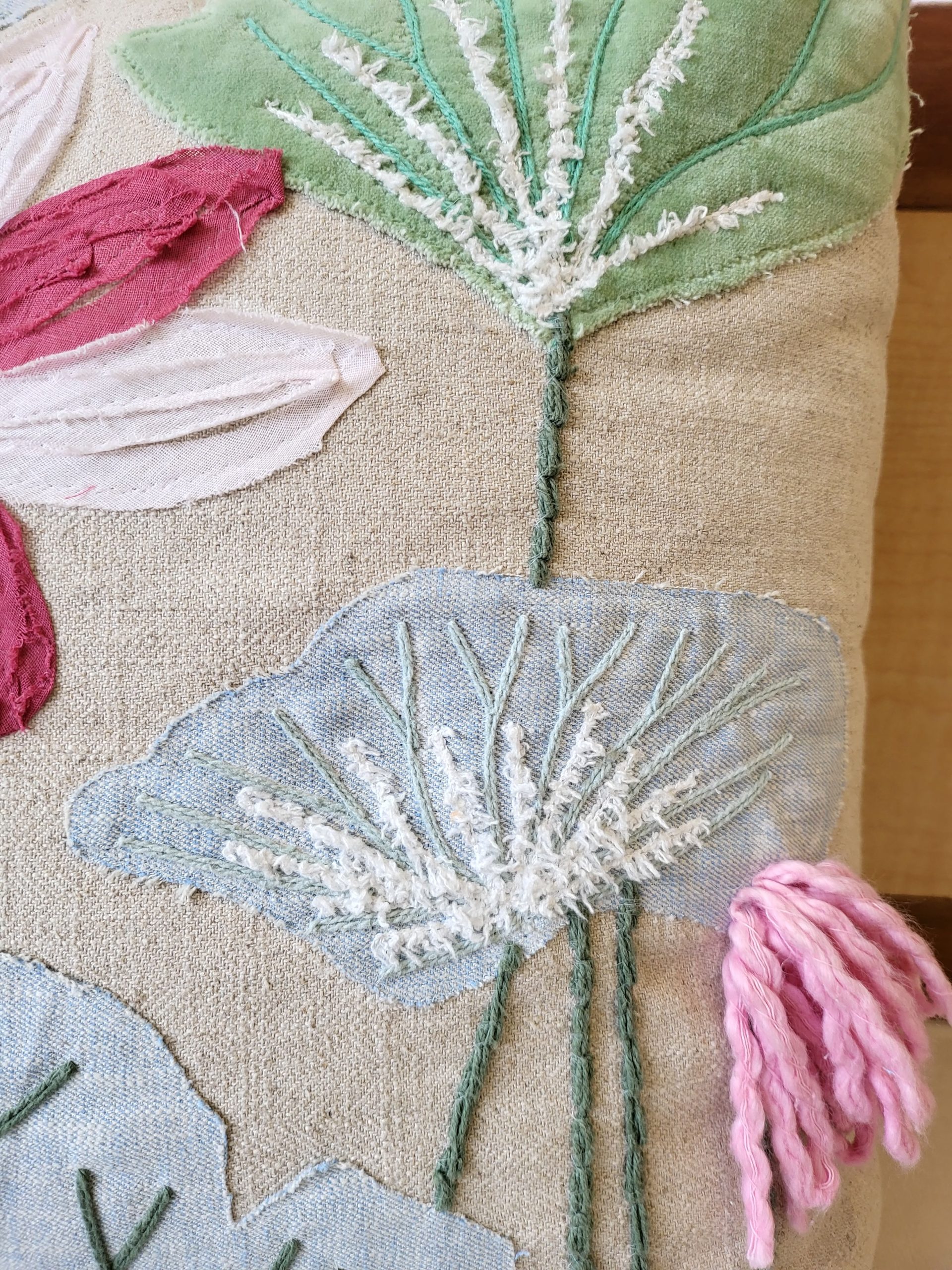 Dandelion Premium Embriodery Tufted Cushion (18"x18") 4 Dandelion Premium Embriodery Tufted Cushion (18"x18") - Image 4