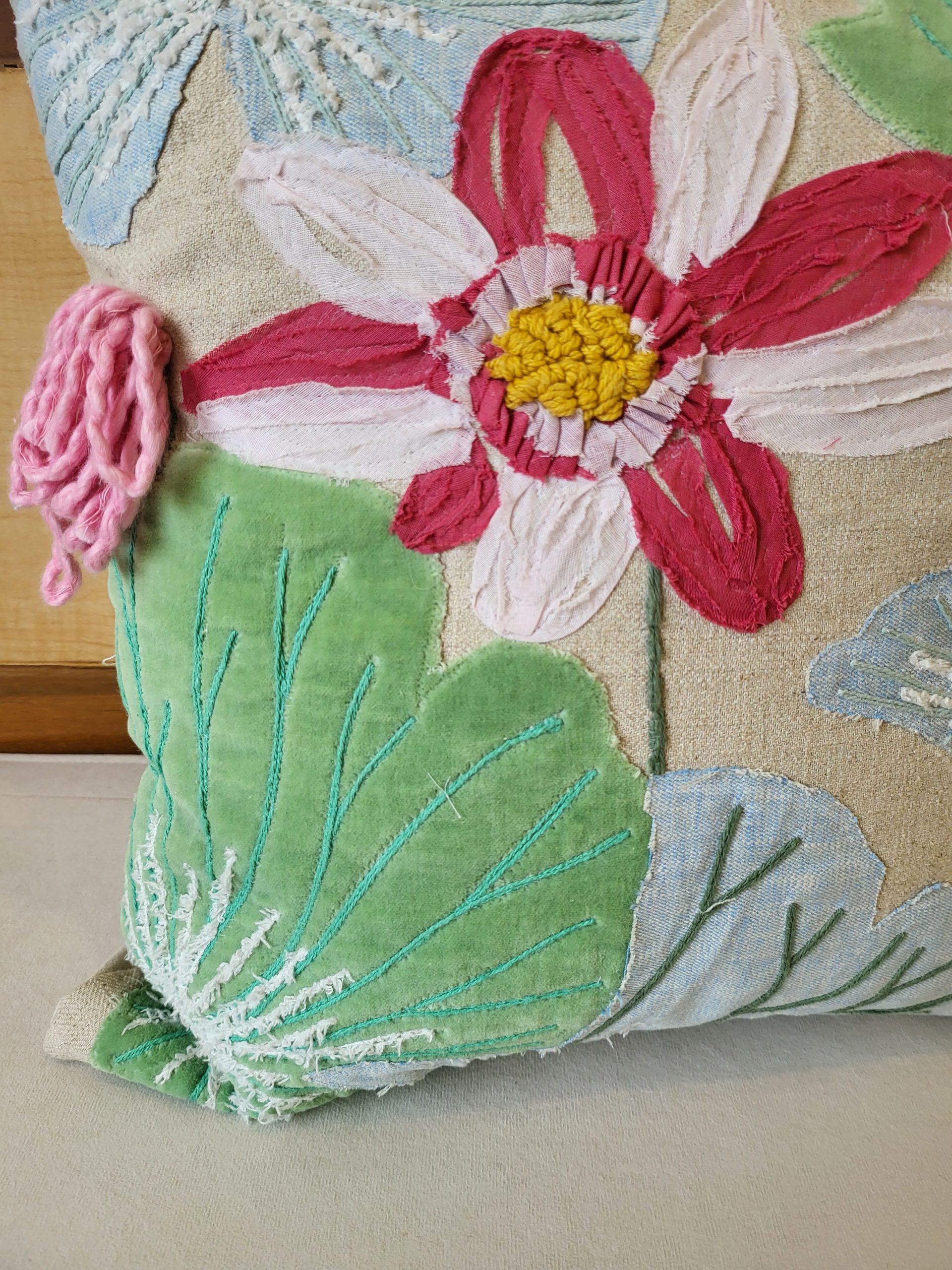 Dandelion Premium Embriodery Tufted Cushion (18"x18") 5 Dandelion Premium Embriodery Tufted Cushion (18"x18") - Image 5