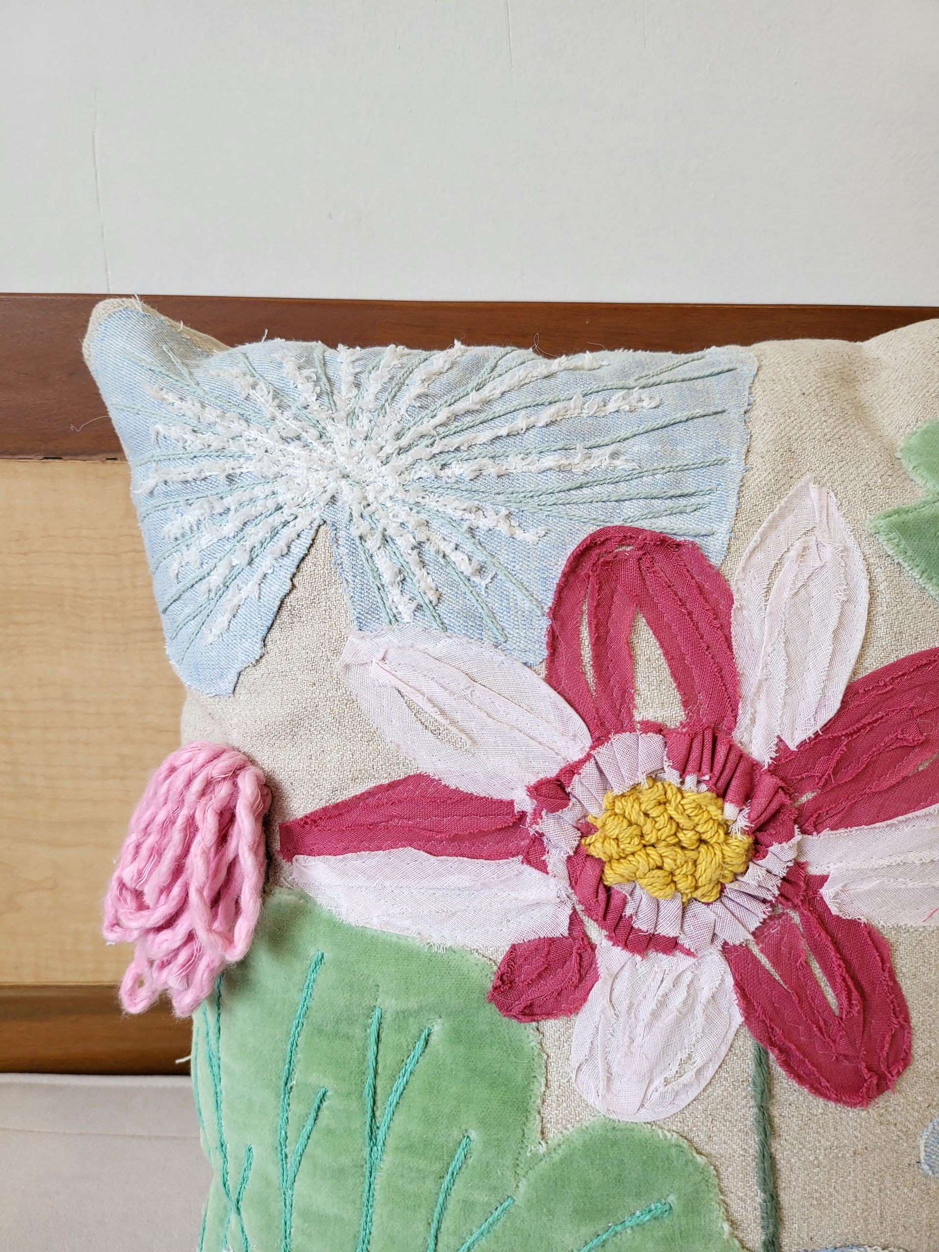 Dandelion Premium Embriodery Tufted Cushion (18"x18") 6 Dandelion Premium Embriodery Tufted Cushion (18"x18") - Image 6