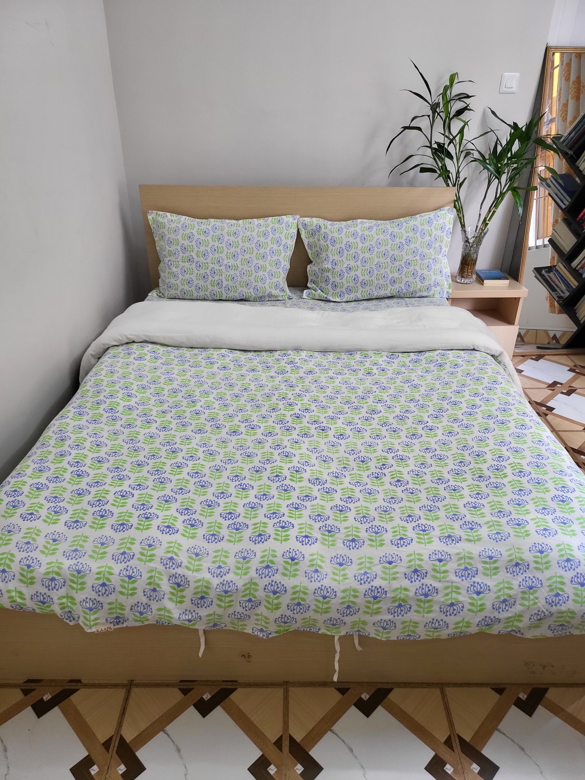Set Of 4 Green And Blue Flower Cotton Bedsheet And Quilt Cover 1 Set Of 4 Green And Blue Flower Cotton Bedsheet And Quilt Cover