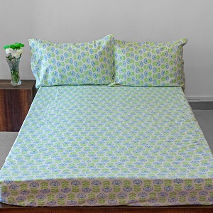 Set Of 4 Green And Blue Flower Cotton Bedsheet And Quilt Cover 2 Set Of 4 Green And Blue Flower Cotton Bedsheet And Quilt Cover - Image 2