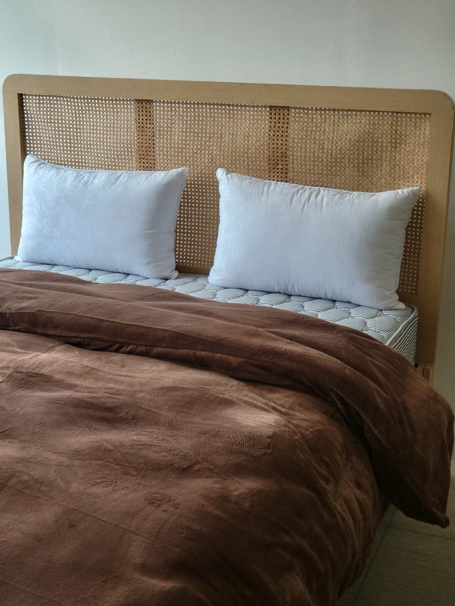 Brown Velvet Quilt/Blanket Cover Only 3 Brown Velvet Quilt/Blanket Cover Only - Image 3