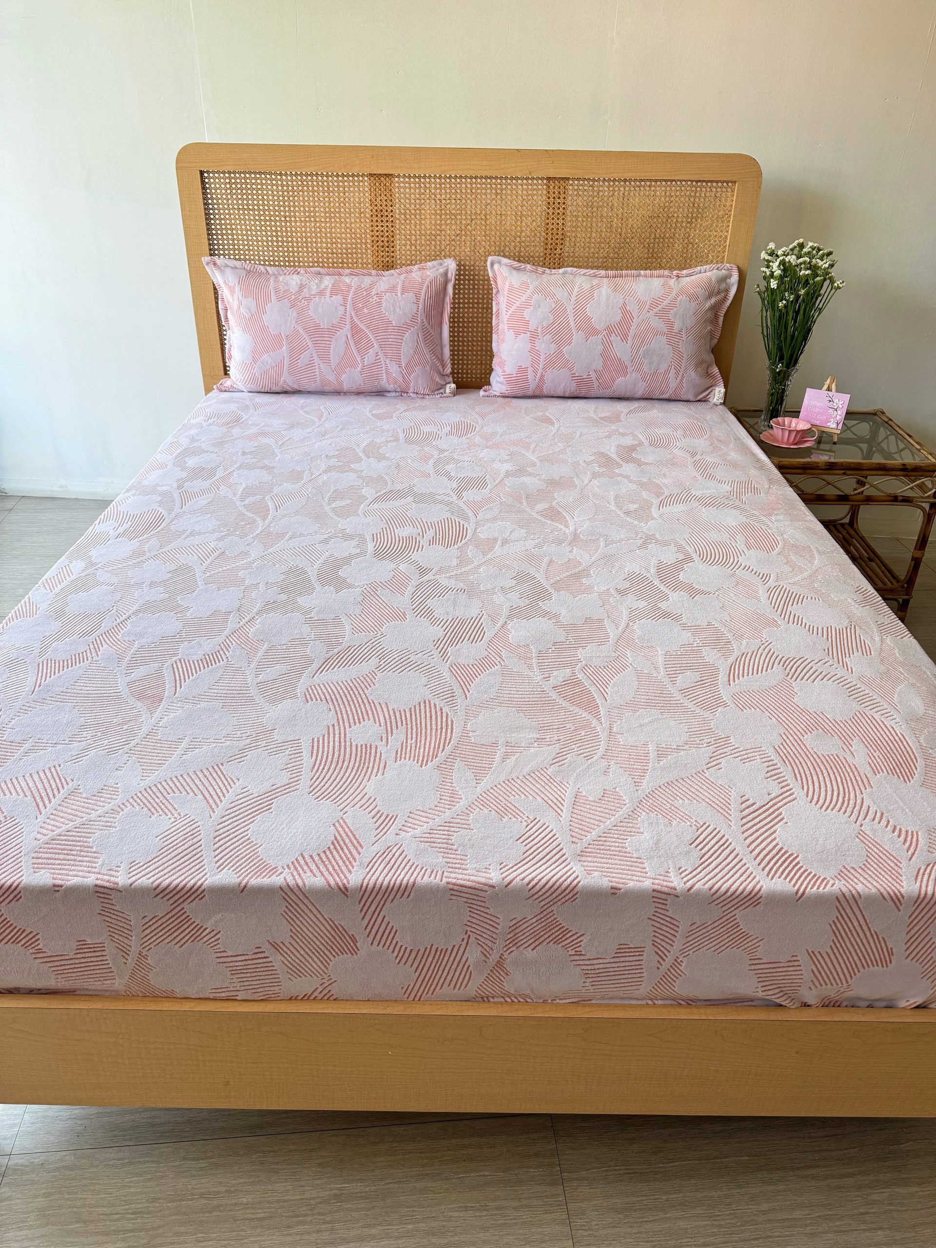 Pink Chevron Printed Velvet Elastic/Fitted Bedsheet 1 Pink Chevron Printed Velvet Elastic/Fitted Bedsheet