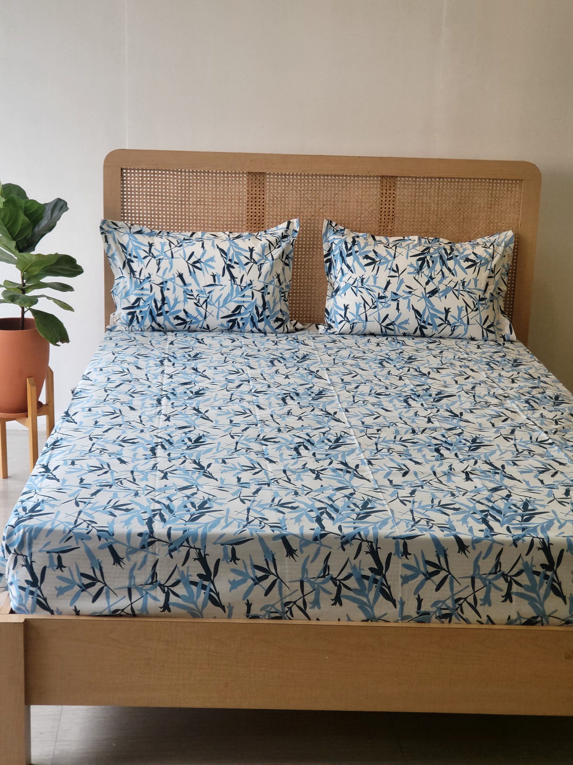 Blue Leaves Printed Cotton Bedsheet With Bag 3 Blue Leaves Printed Cotton Bedsheet With Bag - Image 3