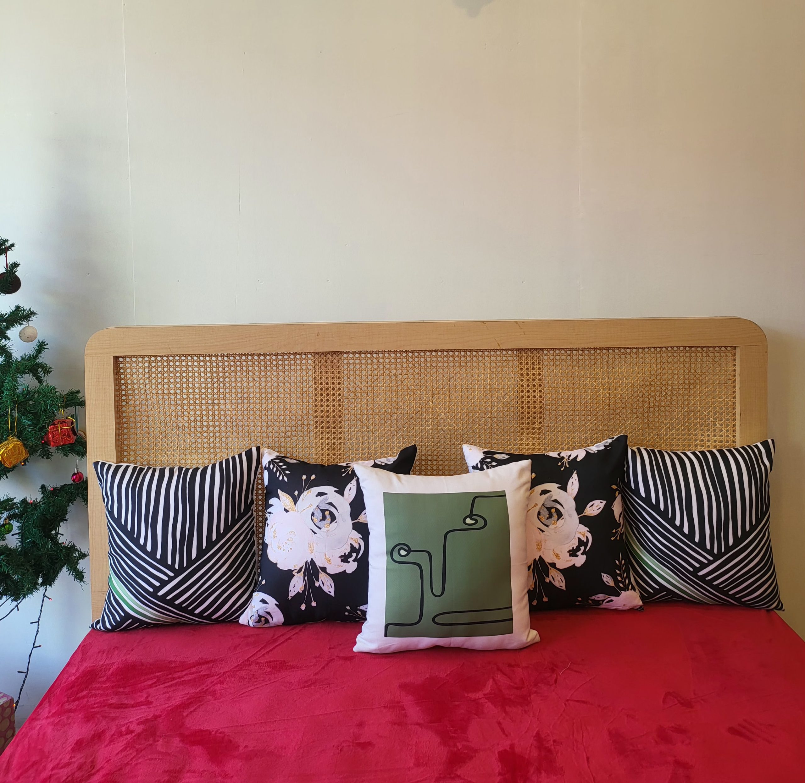 Black And Green Theme Set Of 5 Cushion Cover Only (16 x 16 inch) 1 Black And Green Theme Set Of 5 Cushion Cover Only (16 x 16 inch)