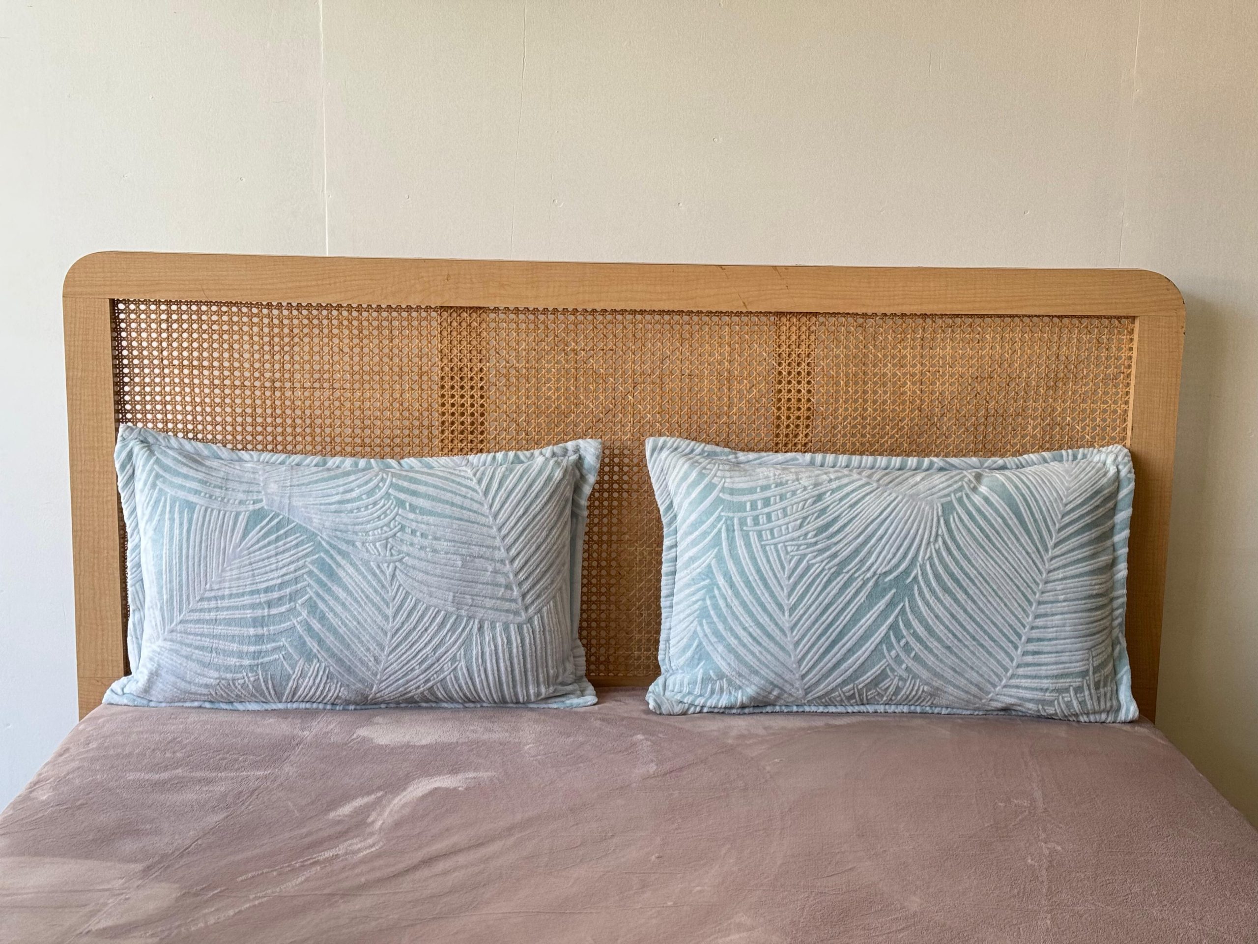 Teal Palm Velvet Pillow Case Only (18 x 28 inch) 1 Teal Palm Velvet Pillow Case Only (18 x 28 inch)
