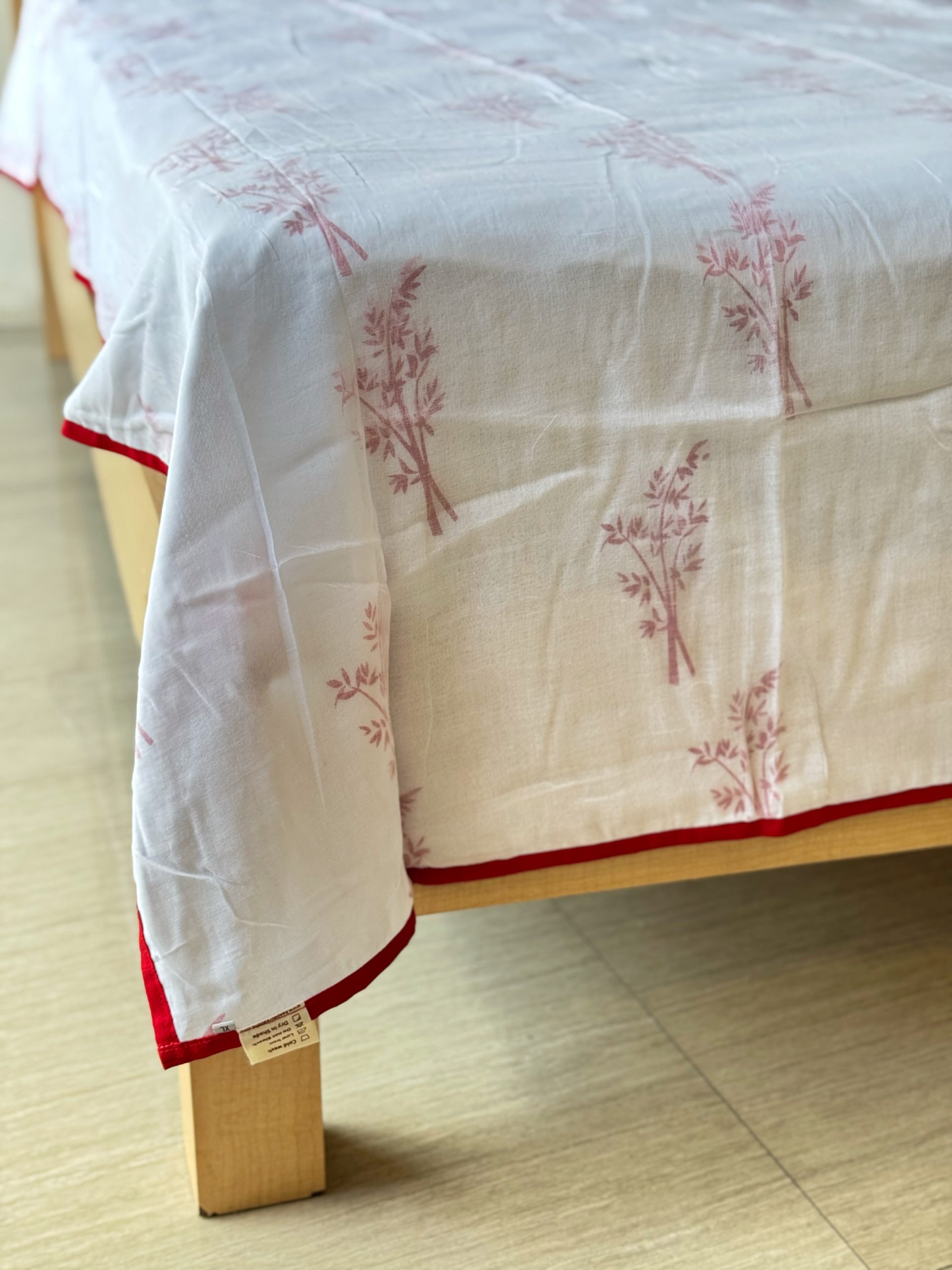 Red Bamboo Three layer XL Size Malmal Blanket With Bag 3 Red Bamboo Three layer XL Size Malmal Blanket With Bag - Image 3