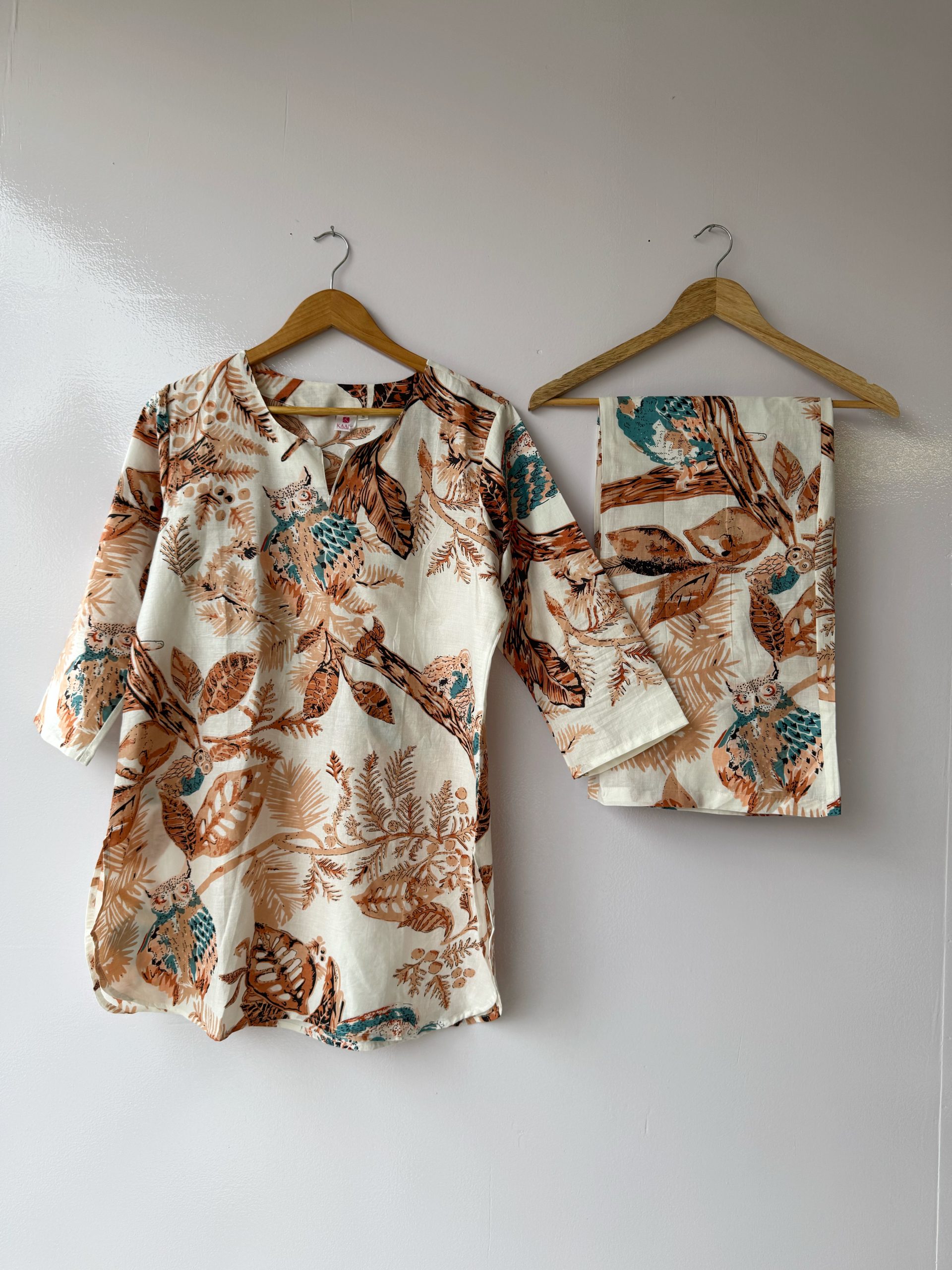 Brownish Owl V-Neck Kurthi pant Co-ord Set 4 Brownish Owl V-Neck Kurthi pant Co-ord Set - Image 4