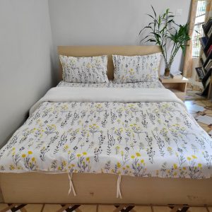 Set Of 4 Yellow Lavender Cotton Bedsheet And Quilt Cover