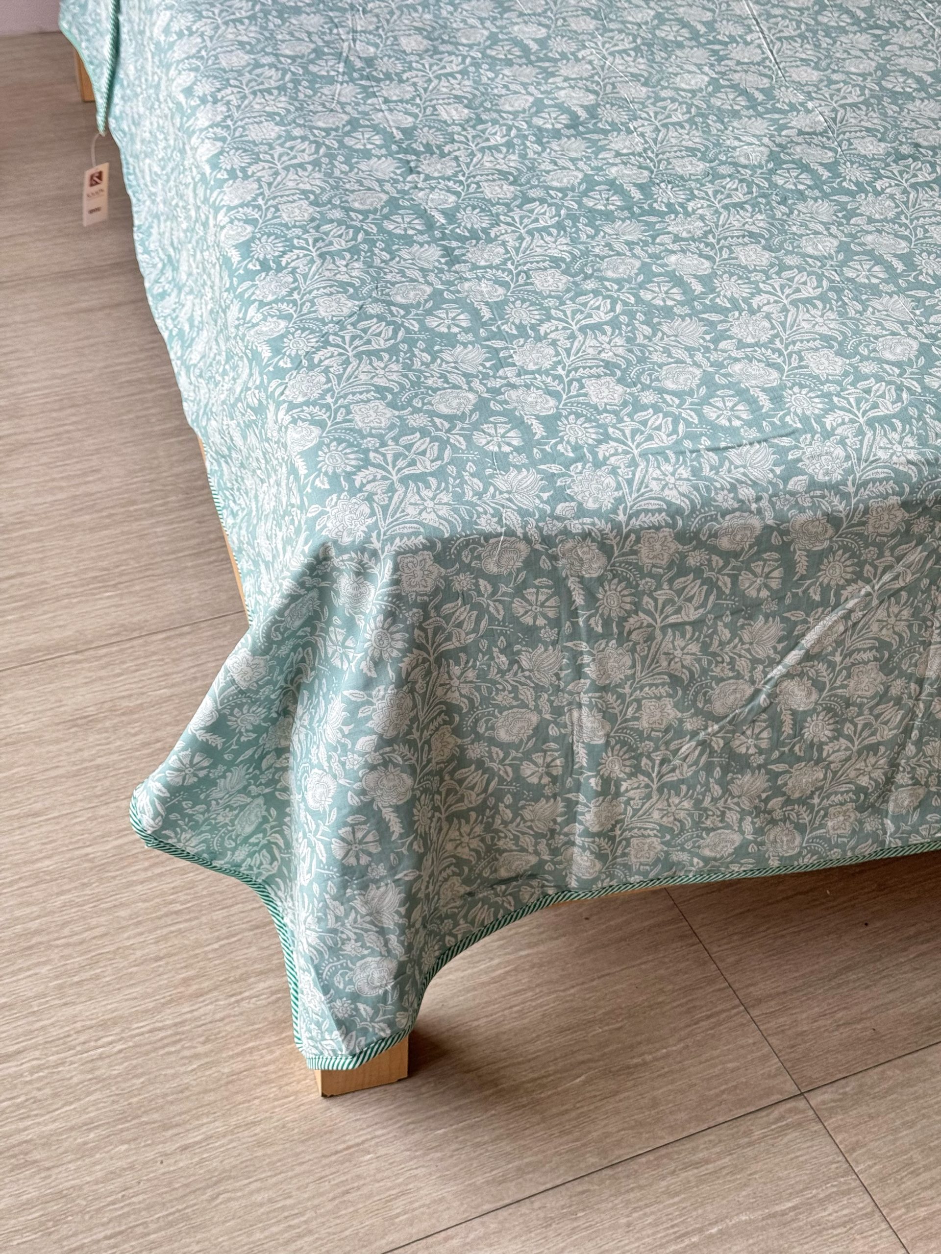 Green Floral Printed Cotton Dohar 4 Green Floral Printed Cotton Dohar - Image 4