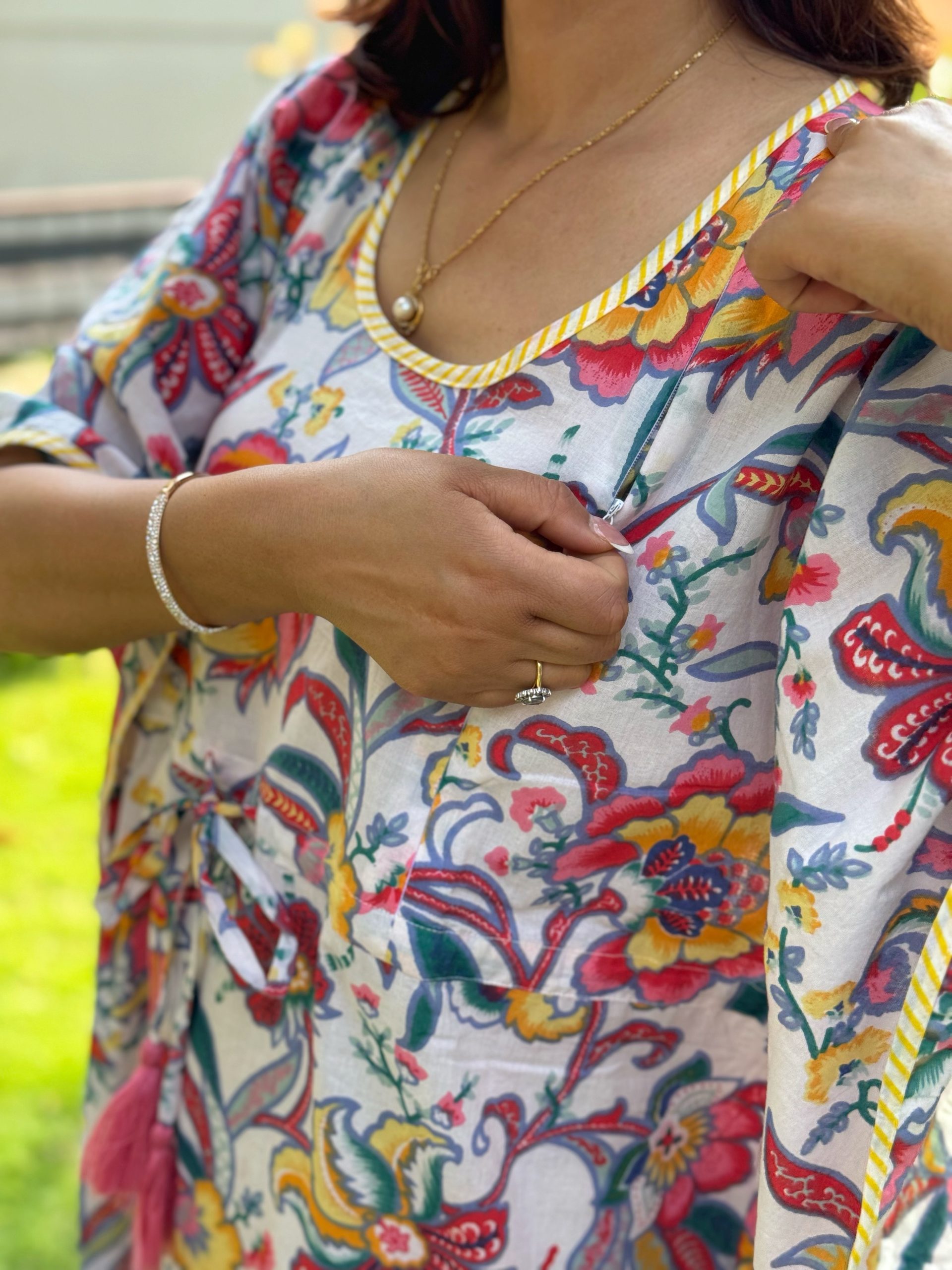Floral Print White Base Round Shape Cotton Zipper Kaftan 1 Floral Print White Base Round Shape Cotton Zipper Kaftan