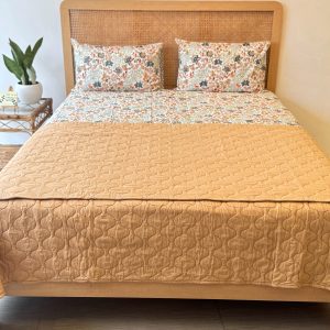 Set Of 4 Monkey Print Bedsheet And AC Comforter