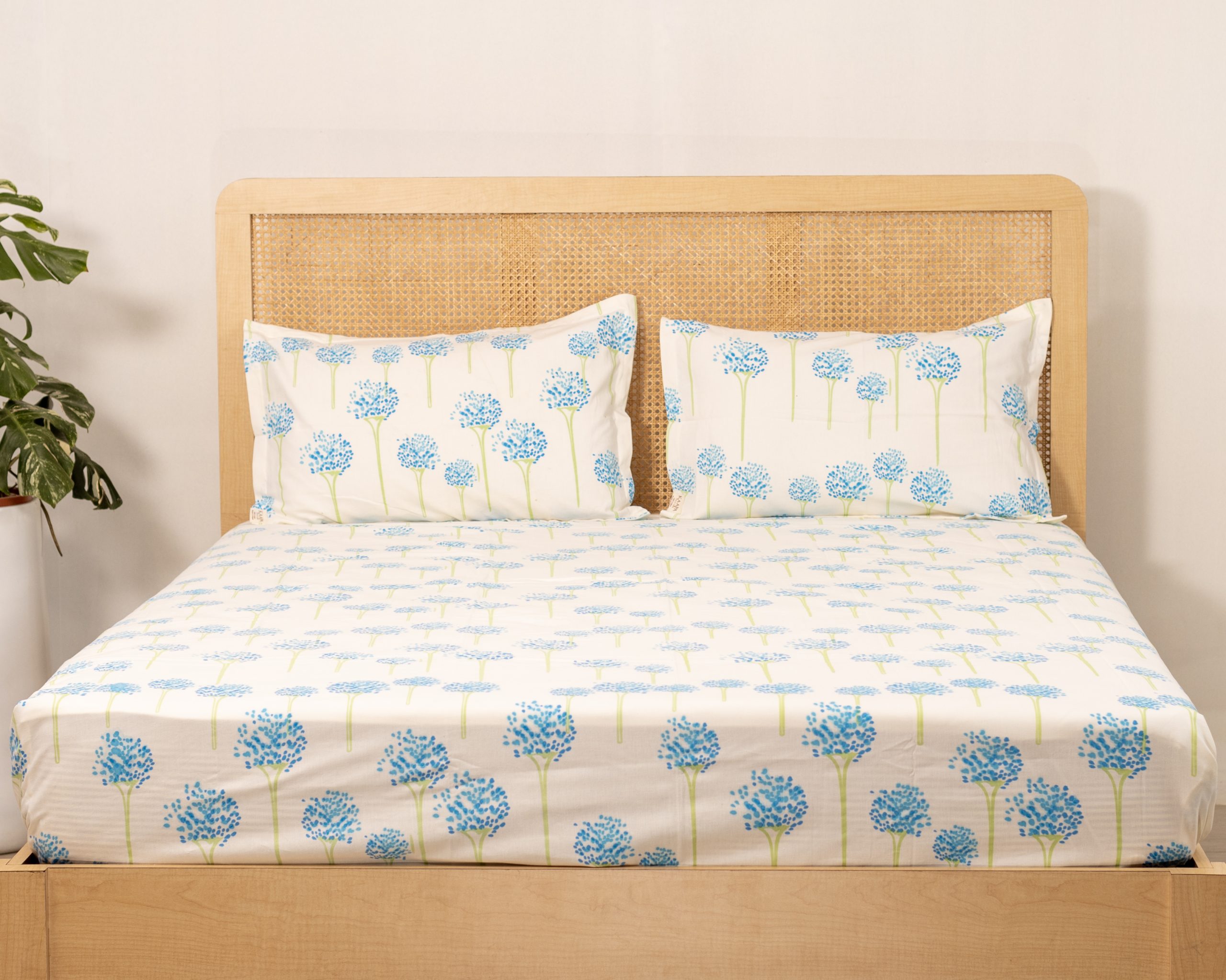 Blue Dandelion Fitted/Elastic Cotton Bedsheet With Bag 1 Blue Dandelion Fitted/Elastic Cotton Bedsheet With Bag