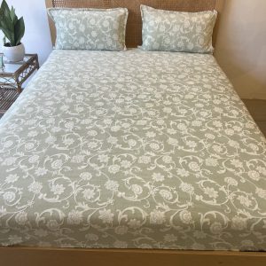 Green Rose Velvet Fitted/Elastic Bedsheet